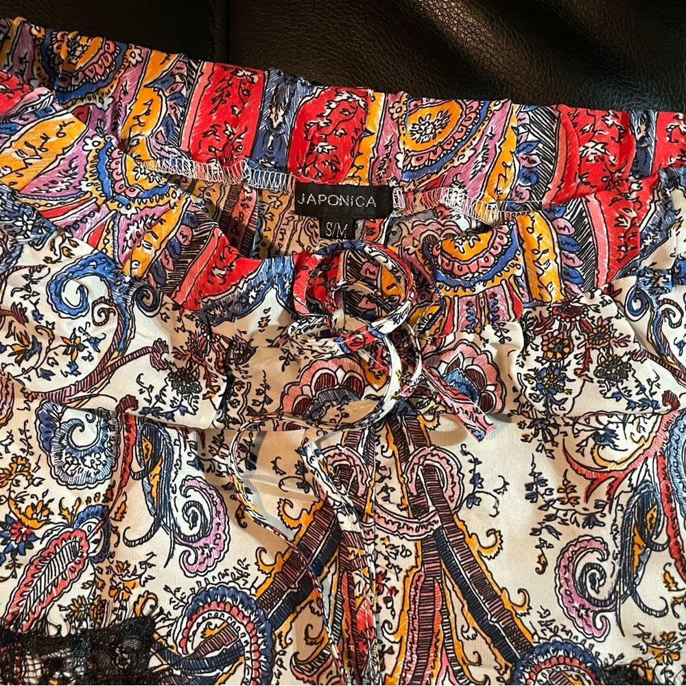 Flowy Shorts Soft - Picture 2 of 2